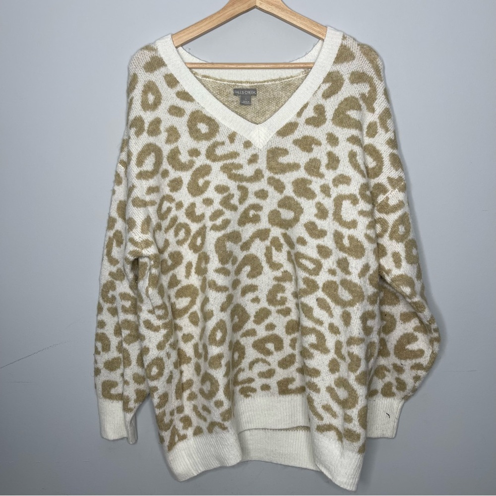 Falls Creek V-Neck Leopard Print Sweater (Large)